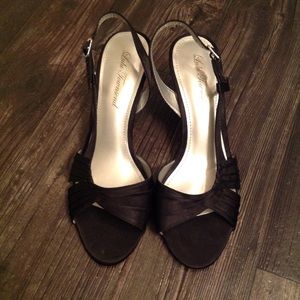 Lulu Townsend Black Pumps